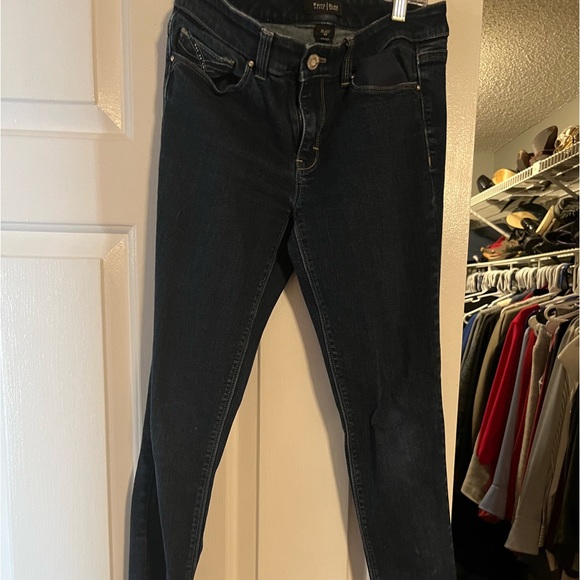 White House Black Market size 4 regular skinny jeans. Excellent condition. - Picture 3 of 3